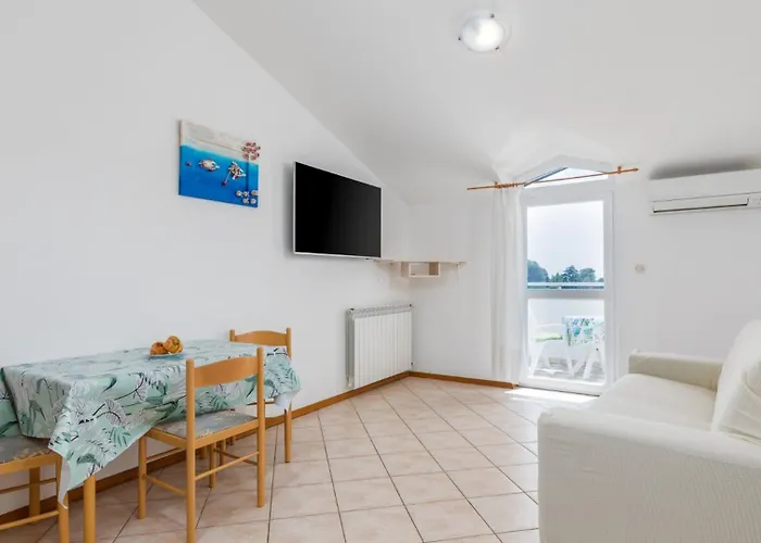 Lägenhet Seaside 191 By Guide Pula